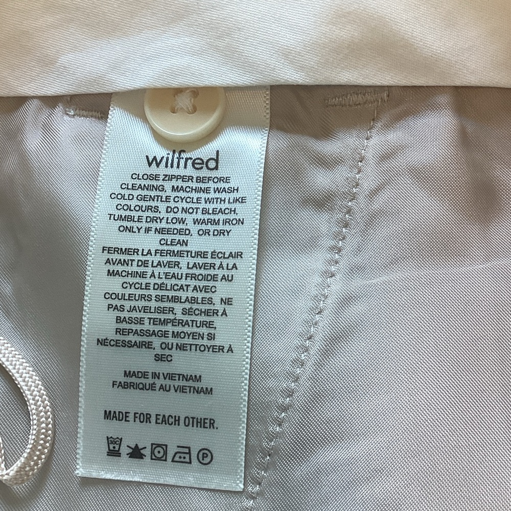 Wilfred Elegant Tan Women's Bermuda Shorts 26 (S) - Picture 5 of 8